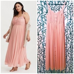 TORRID Plus Pink Chiffon Eyelet Formal Maxi Dress